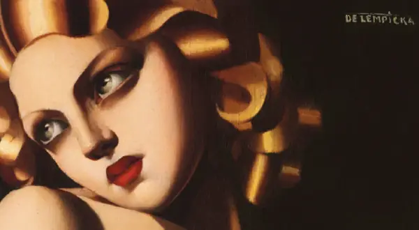 Portret kobiety z burzą złotych loków i wyrazistymi czerwonymi ustami, dzieło tamara łempicka.